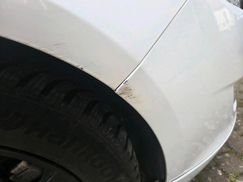 Gebraucht Opel Astra 125 PS (91 kW) 2011 Weiß Limousine