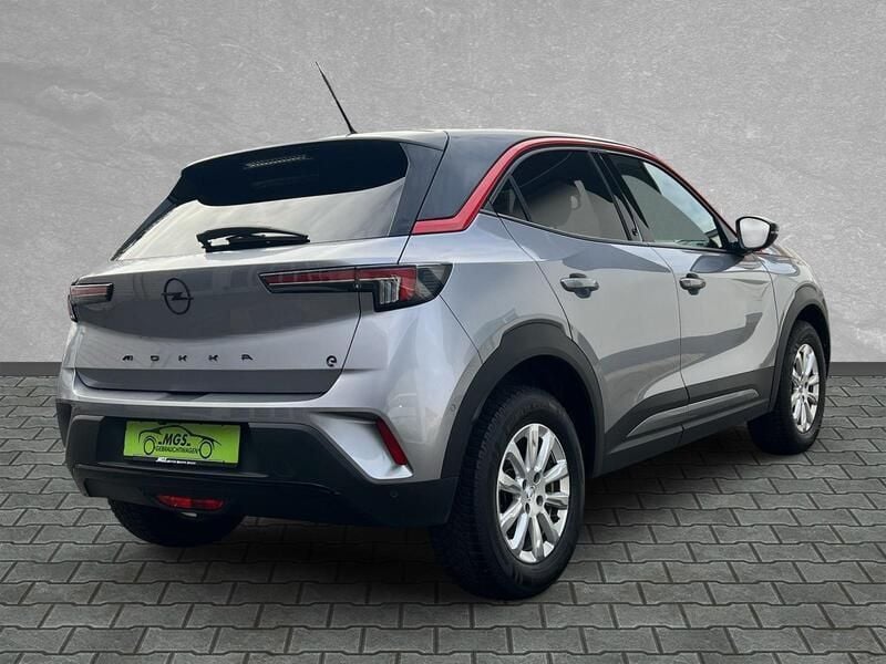 Gebraucht Opel Mokka-e GS Line 100 kW (136 PS) 2021 Kontrast grau/quarz silber SUV