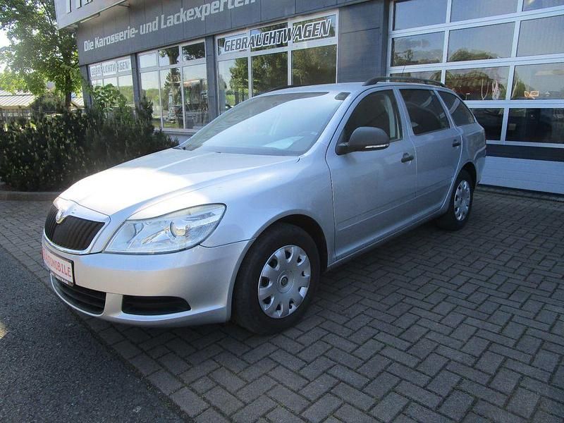 Silber Gebraucht 2010 Skoda Octavia Classic Kombi | 4.990 € (Etwas zu teuer) - Bild 1/4