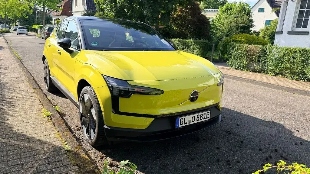 Gebraucht Volvo EX30 Performance 314 kW (428 PS) 2024 Gelb SUV