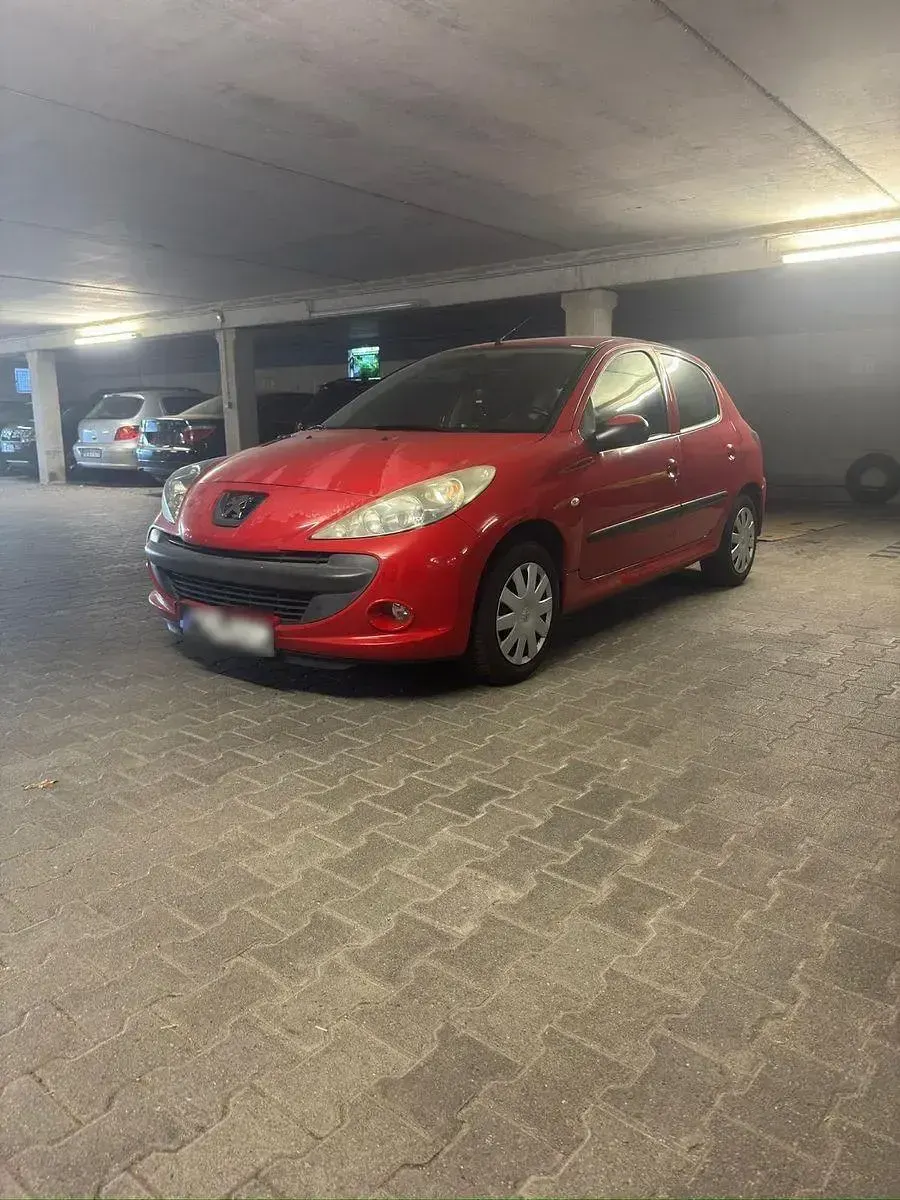 Gebraucht Peugeot 206 60 PS (44 kW) 2009 Rot Limousine