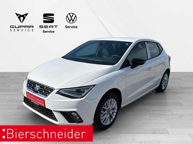 Weiss Gebraucht 2024 Seat Ibiza FR Limousine | 20.750 € (Fairer Preis) - Bild 1/3
