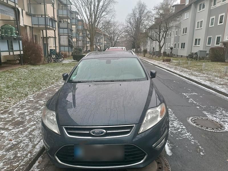Gebraucht Ford Mondeo 140 PS (102 kW) 2013 Blau Kombi