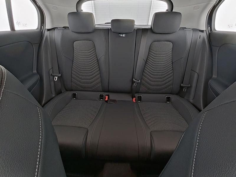 Gebraucht Mercedes A180 Progressive 100 PS (73 kW) 2025 Schwarz Limousine