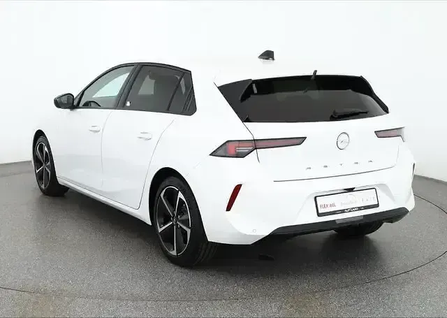 Gebraucht Opel Astra Elegance 131 PS (96 kW) 2024 Weiß Kleinwagen