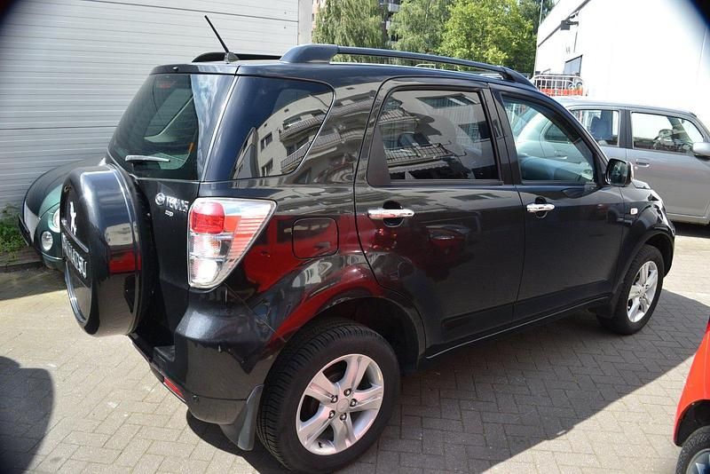 Gebraucht Daihatsu Terios 105 PS (77 kW) 2010 Schwarz perleffekt x07 SUV