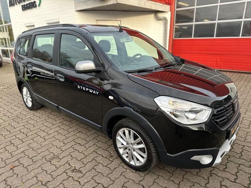 Gebraucht Dacia Lodgy Stepway 116 PS (85 kW) 2022 Schwarz Van / Kleinbus