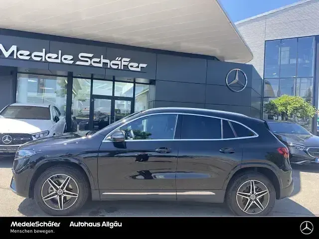 Gebraucht Mercedes EQA350 AMG 214 kW (292 PS) 2024 Kosmosschwarz (metallic) SUV