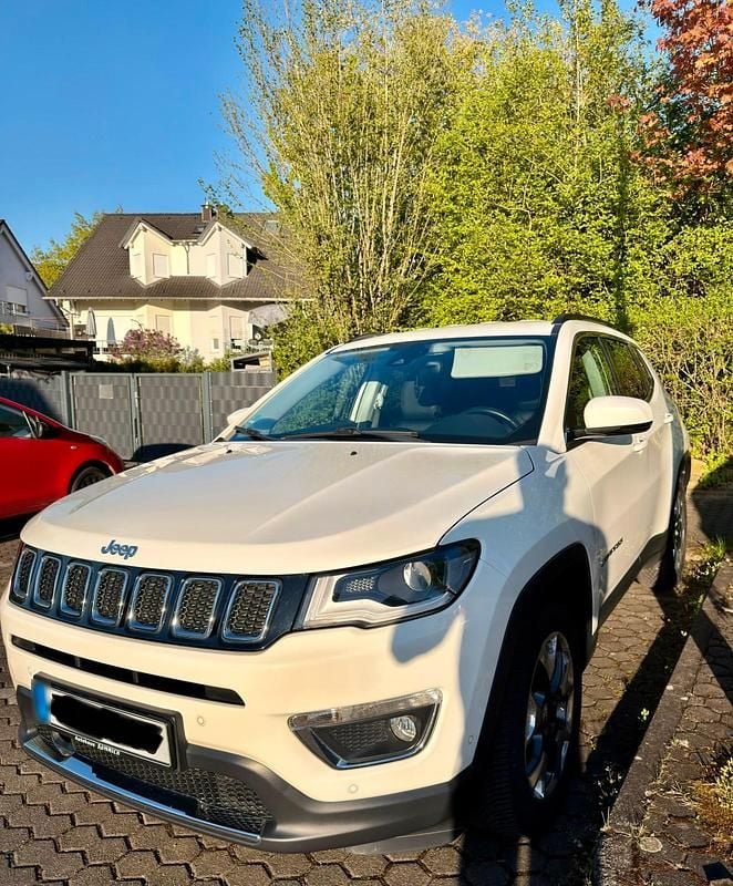 Gebraucht Jeep Compass Limited 140 PS (102 kW) 2018 Weiß SUV