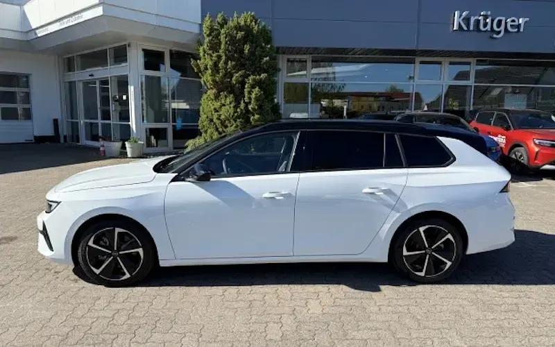 Neu Opel Astra 130 PS (95 kW) 2026 Weiß Kombi