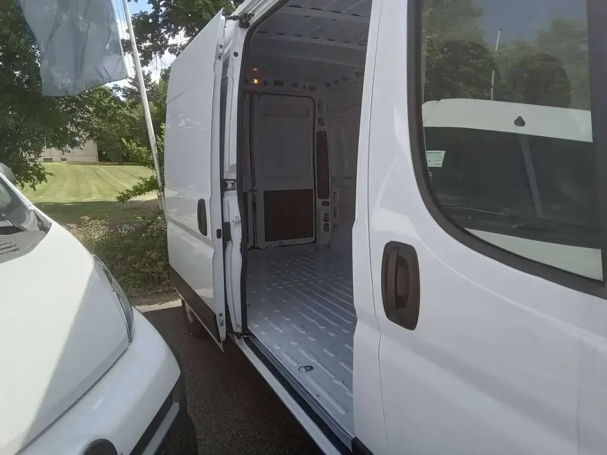 Neu Opel Movano 140 PS (102 kW) 2026 Cassablanca weiß Van