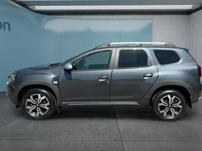 Gebraucht Dacia Duster 150 PS (110 kW) 2022 Grau SUV