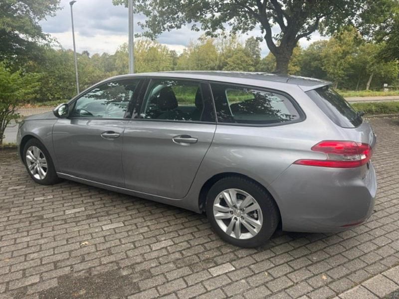 Grau Gebraucht 2016 Peugeot 308 Kombi | 6.800 € (Guter Preis) - Bild 1/4
