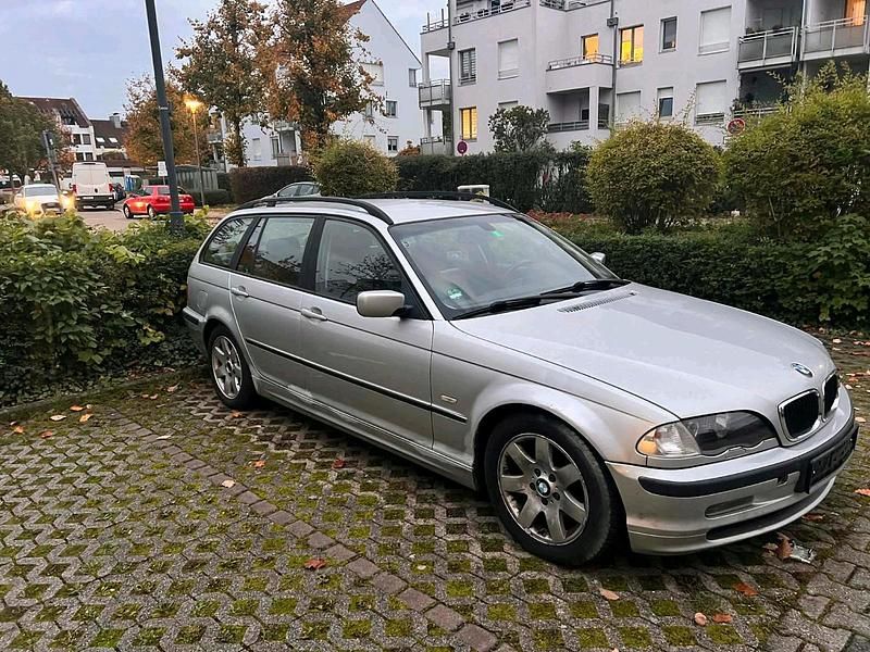 Gebraucht BMW 320 136 PS (100 kW) 2001 Silber Kombi