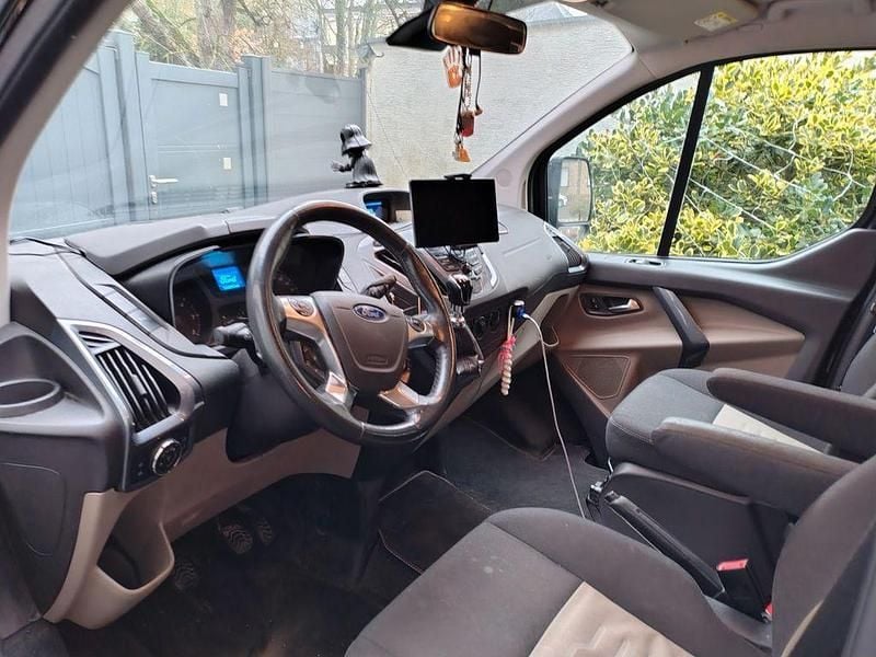 Gebraucht Ford Tourneo Custom Titanium 124 PS (91 kW) 2015 Schwarz Van