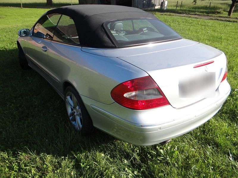 Gebraucht Mercedes CLK200 Avantgarde 184 PS (135 kW) 2007 Silber Cabrio