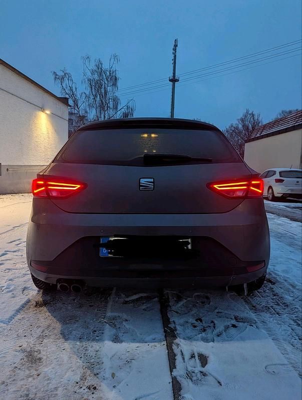 Gebraucht Seat Leon FR 184 PS (135 kW) 2014 Grau Limousine