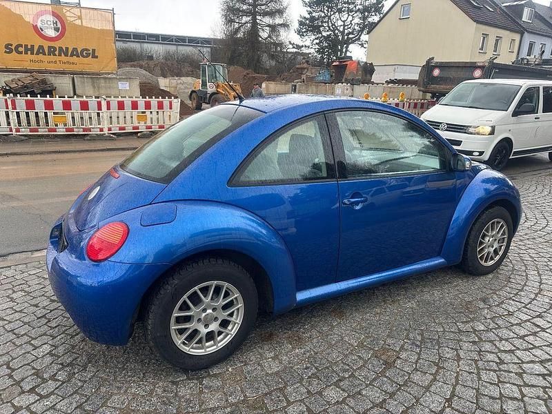Gebraucht VW New Beetle 116 PS (85 kW) 2004 Blau Kleinwagen