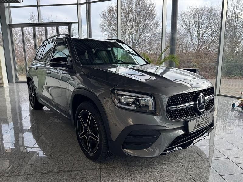 Gebraucht Mercedes GLB200 AMG 163 PS (119 kW) 2024 Mountaingrau metallic SUV