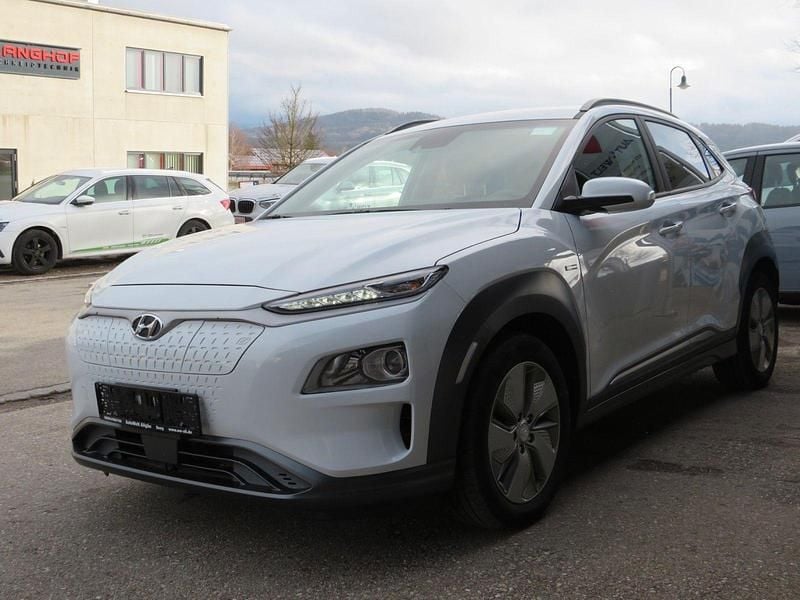 Weiß Gebraucht 2020 Hyundai Kona SUV | 13.990 € (Superpreis) - Bild 1/4