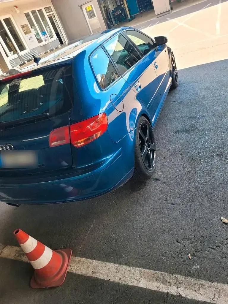 Gebraucht Audi A3 Sportback Sport 102 PS (75 kW) 2005 Blau Kleinwagen