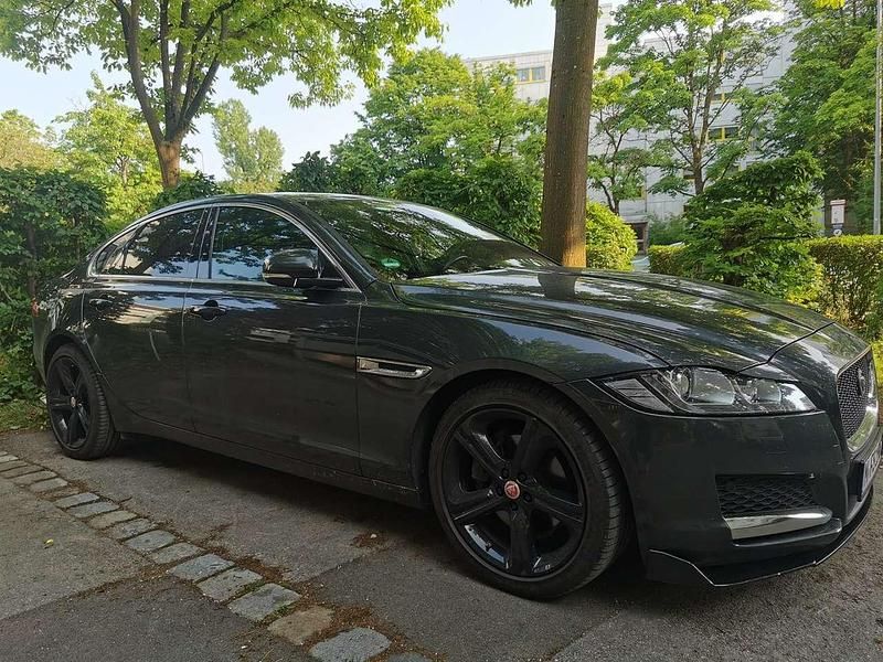 Gebraucht 2020 Jaguar XF Prestige Limousine | 23.500 € (Teuer) - Bild 1/4