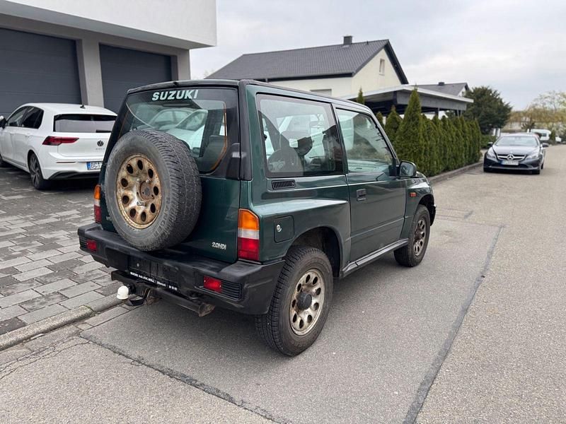 Second-hand Suzuki Vitara 87 CP (63 kW) 2002 Verde SUV