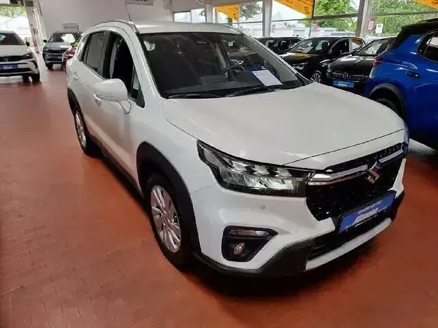 Gebraucht Suzuki SX4 S-Cross Comfort 129 PS (94 kW) 2024 Weiß SUV