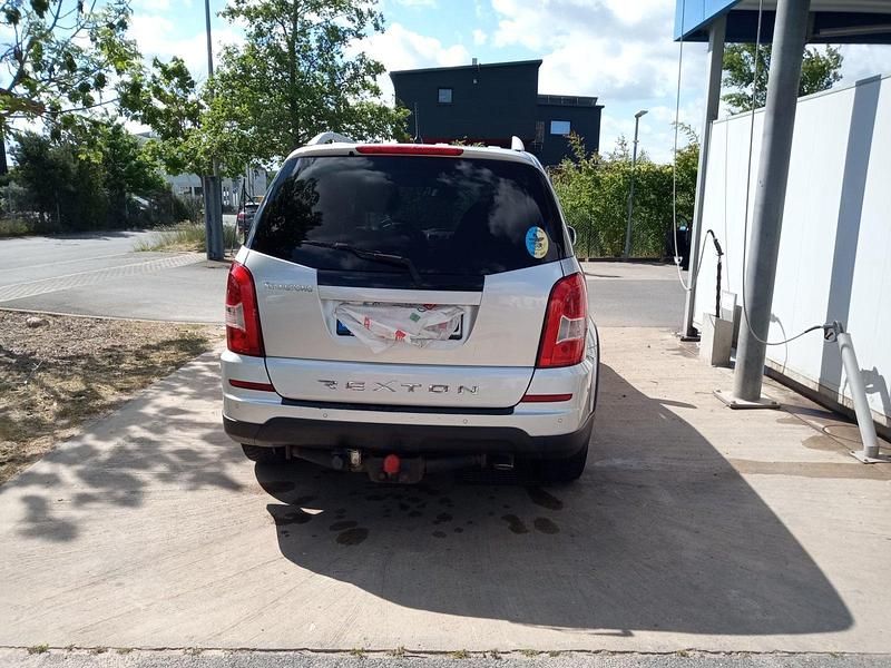 Gebraucht Ssangyong (KGM) Rexton 170 PS (125 kW) 2017 Silber SUV