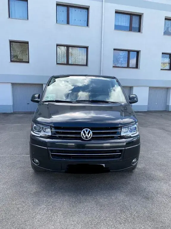 Gebraucht VW Multivan 179 PS (131 kW) 2015 Schwarz Van / Kleinbus