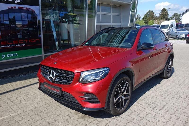 Hyazinthrot metalliclack Gebraucht 2019 Mercedes GLC250 AMG SUV | 29.300 € (Fairer Preis) - Bild 1/4