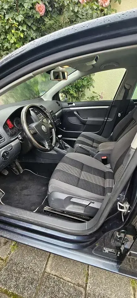 Używany VW Golf V 140 KM (102 kW) 2007 Niebieski Hatchback