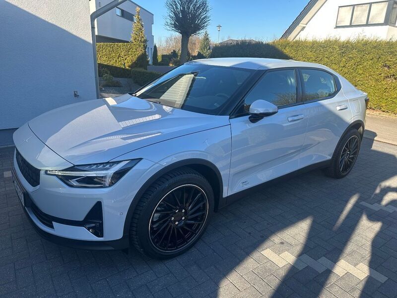 Weiß Gebraucht 2022 Polestar 2 Standard Range Single Motor Limousine | 27.900 € (Superpreis) - Bild 1/4