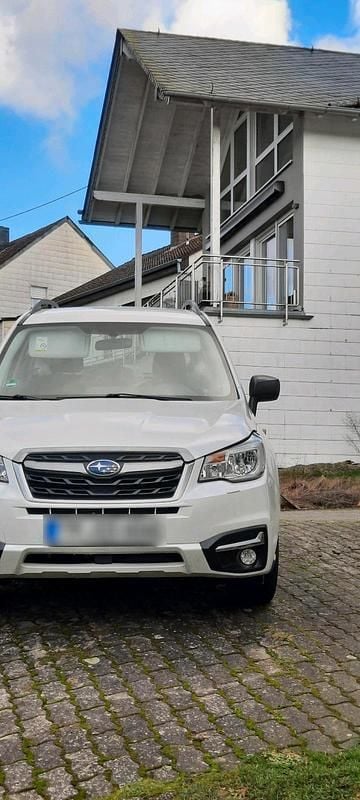 Gebraucht Subaru Forester 140 PS (102 kW) 2017 Weiß SUV