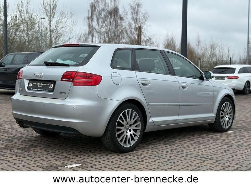 Gebraucht Audi A3 Ambiente 125 PS (91 kW) 2012 Silber Kleinwagen