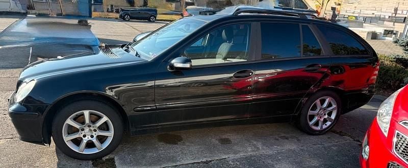 Gebraucht Mercedes C200 163 PS (119 kW) 2004 Schwarz Kombi