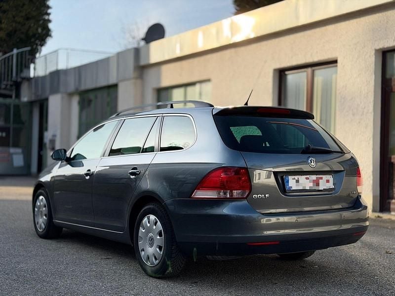 Gebraucht VW Golf V 122 PS (89 kW) 2009 Grau Kombi