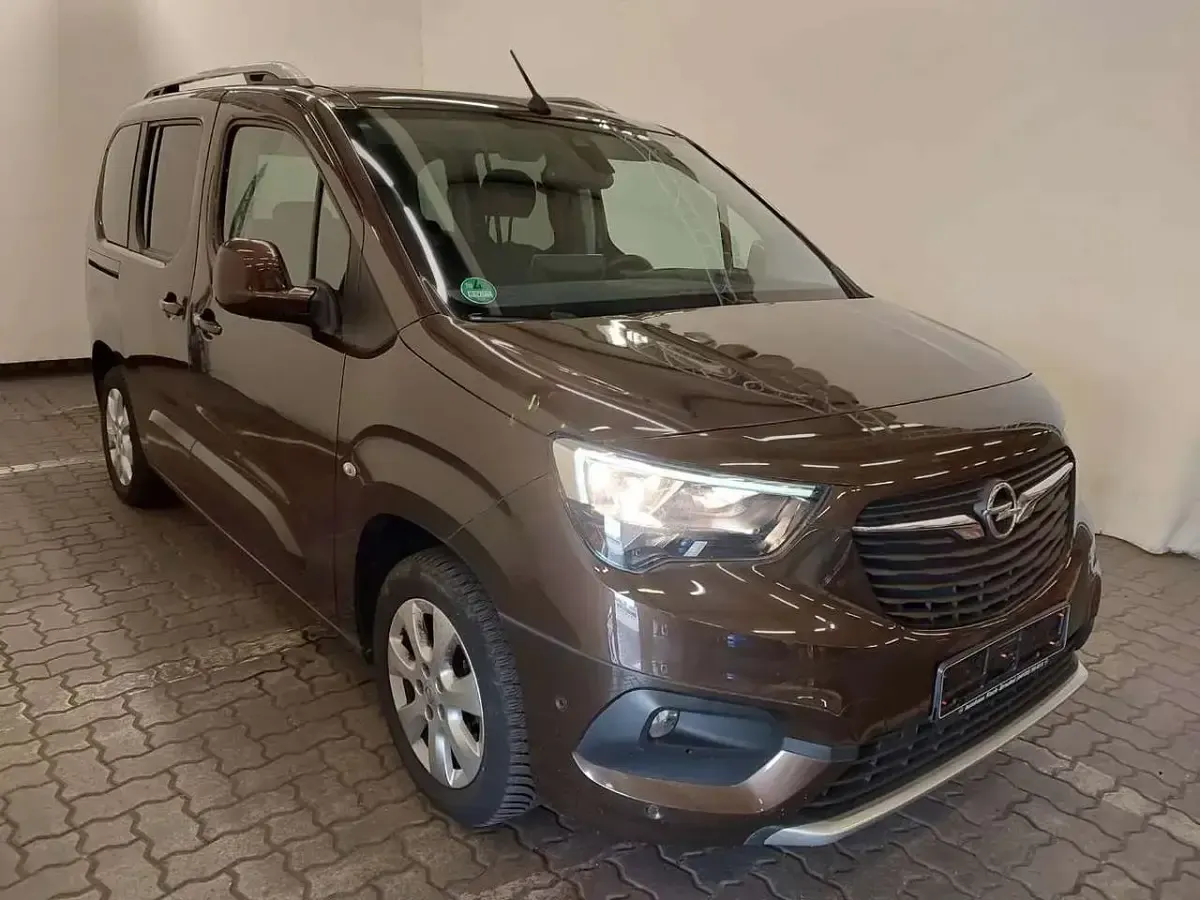 Gebraucht Opel Combo Innovation 110 PS (80 kW) 2019 Haselnuss braun Van / Kleinbus