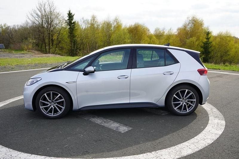 Gebraucht VW ID.3 Pro Performance 150 kW (204 PS) 2021 Silber Kleinwagen