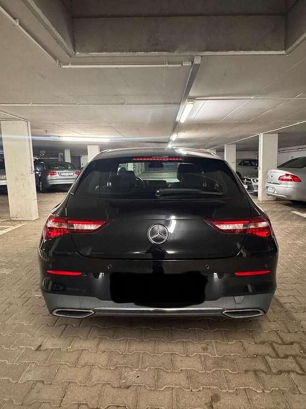 Gebraucht Mercedes CLA200 163 PS (119 kW) 2019 Schwarz Kombi