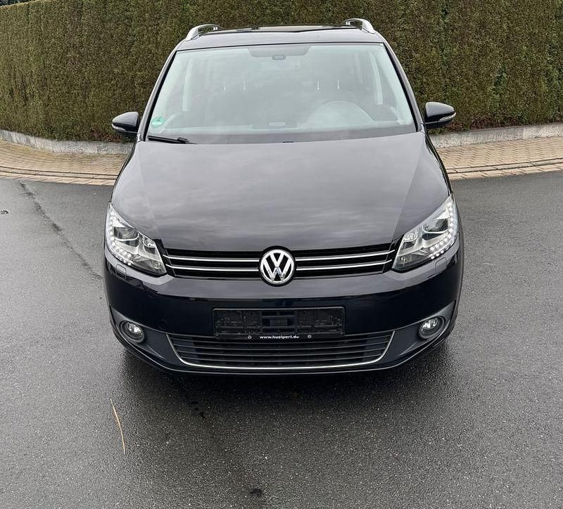 Schwarz Gebraucht 2012 VW Touran Van / Kleinbus | 10.750 € (Fairer Preis) - Bild 1/4