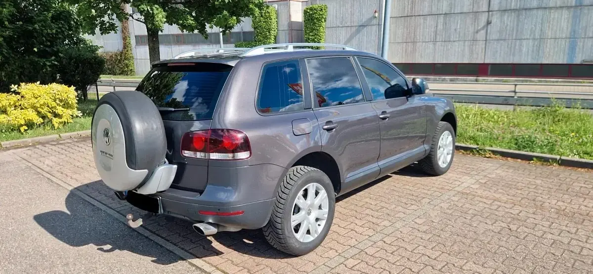 Gebraucht VW Touareg 239 PS (175 kW) 2010 Grau SUV