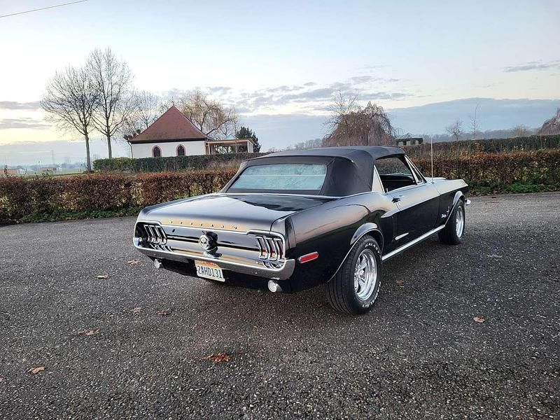 Gebraucht Ford V8 230 PS (169 kW) 1968 Raven black Cabrio