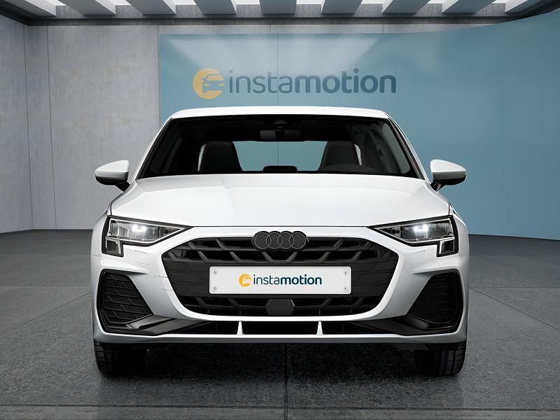 Gebraucht Audi A3 116 PS (85 kW) 2025 Weiß Limousine
