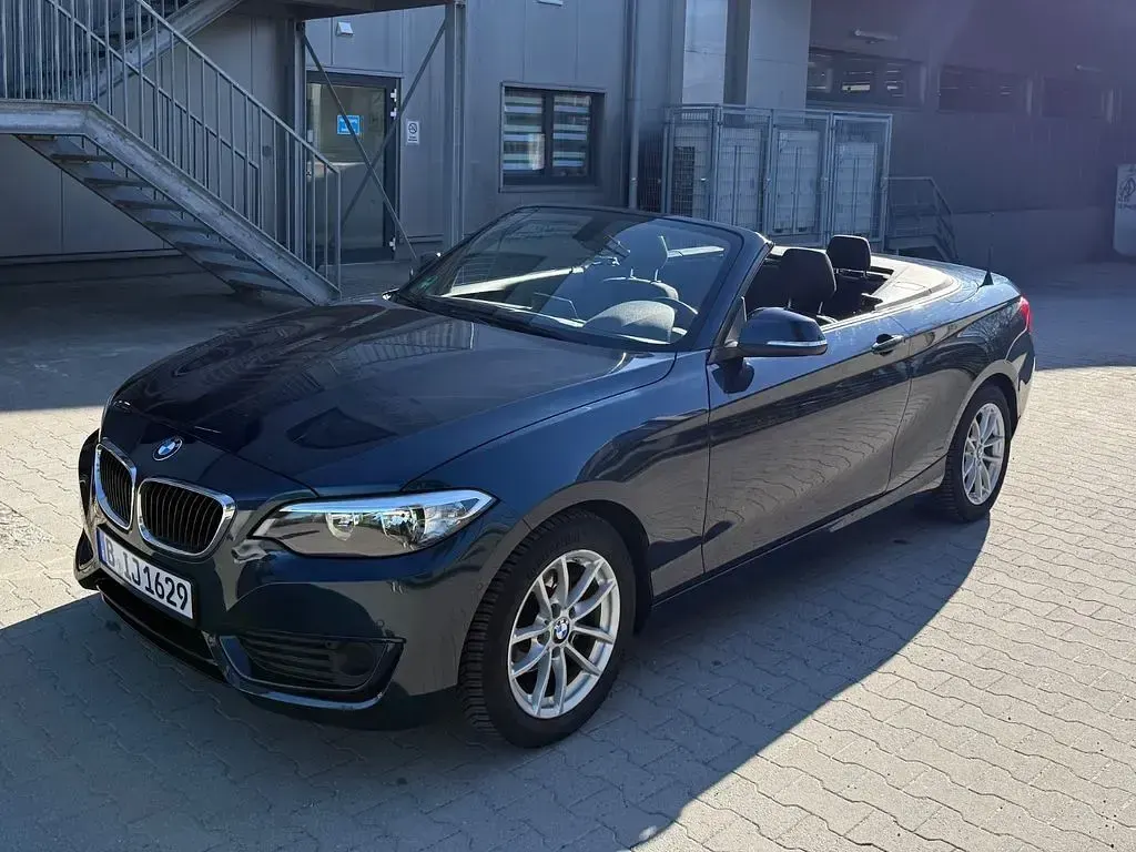 Używany BMW 218 136 KM (100 kW) 2016 Niebieski Kabriolet