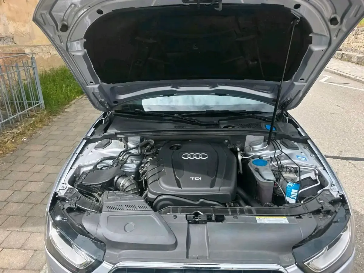 Używany Audi A4 Comfort 177 KM (130 kW) 2015 Srebrny Kombi