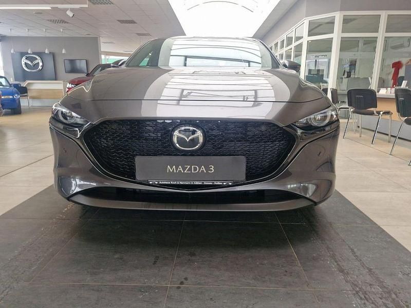 Neu Mazda 3 Exclusive 140 PS (102 kW) 2026 Grau Limousine