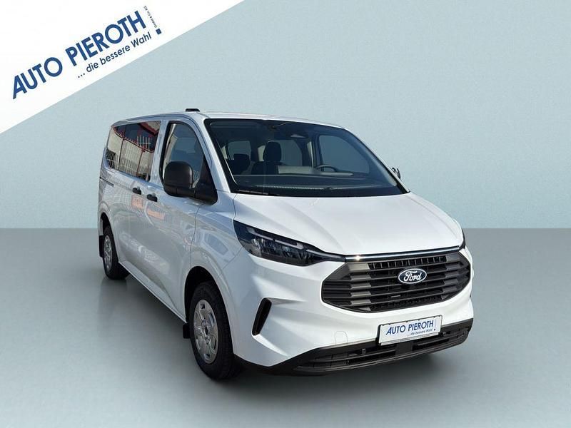 Neu Ford Transit Custom Trend 136 PS (100 kW) 2026 Weiß Van / Kleinbus