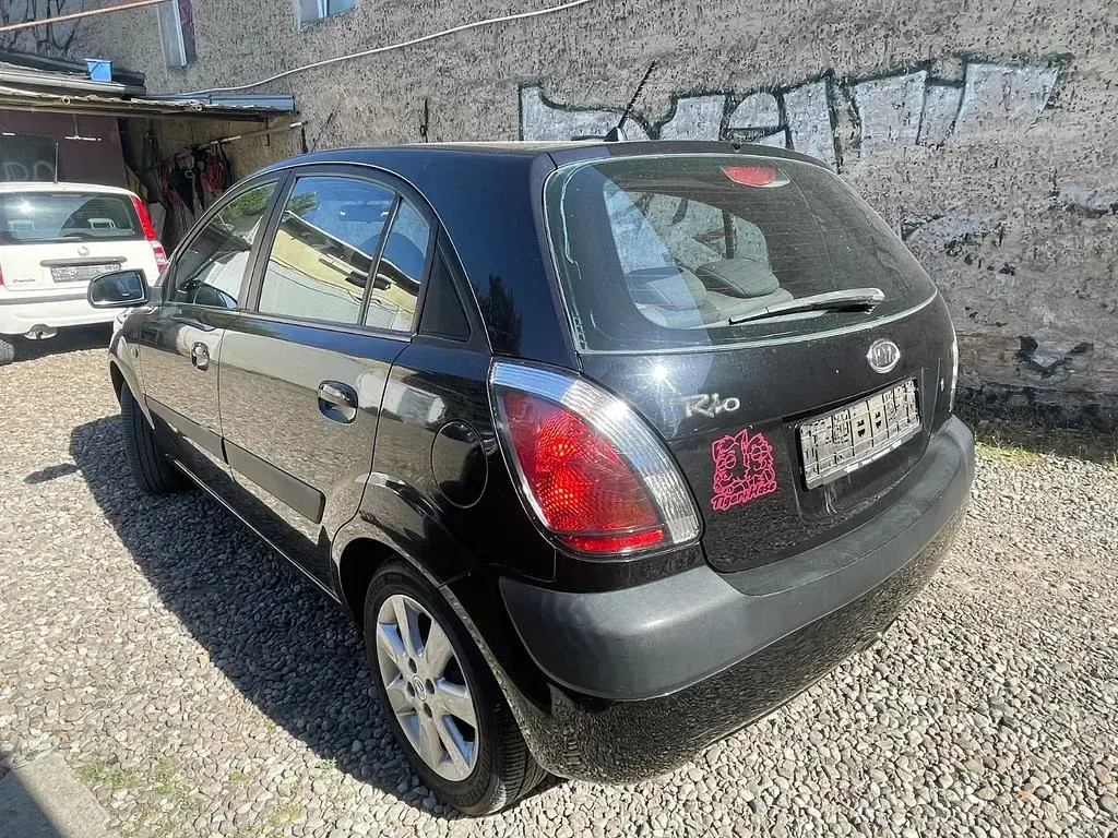 Gebraucht Kia Rio EX 97 PS (71 kW) 2007 Schwarz Limousine