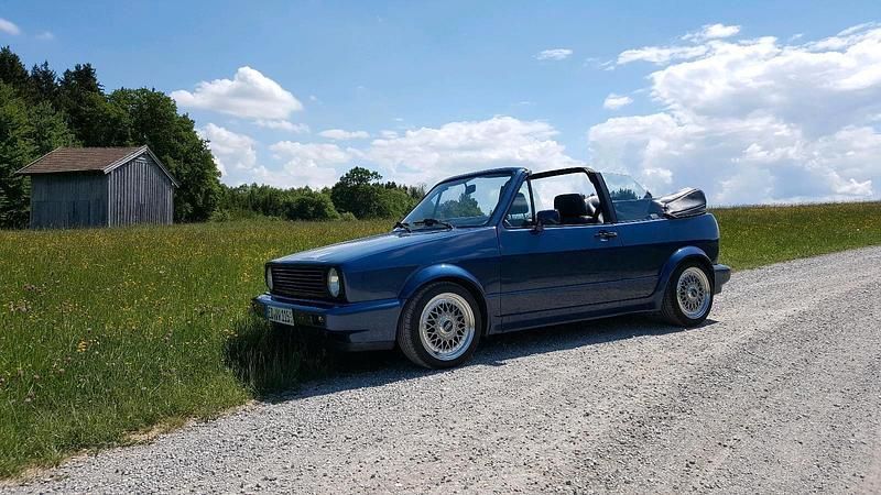 Blau Gebraucht 1991 VW Golf Cabriolet Karmann Cabrio | 9.999 € - Bild 1/4